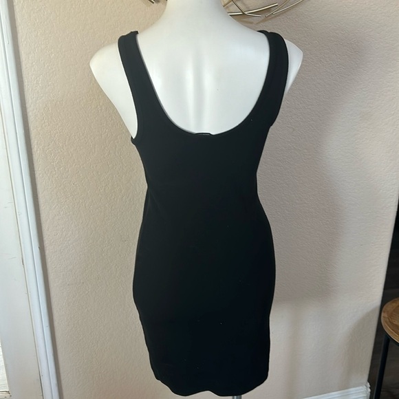 Women’s Dress - Picture 1 of 2